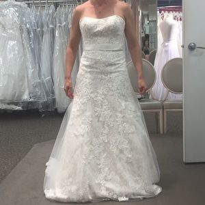 Jewel By David's Bridal- Strapless Corset style Lace-up Back Wedding Dress SZ 6